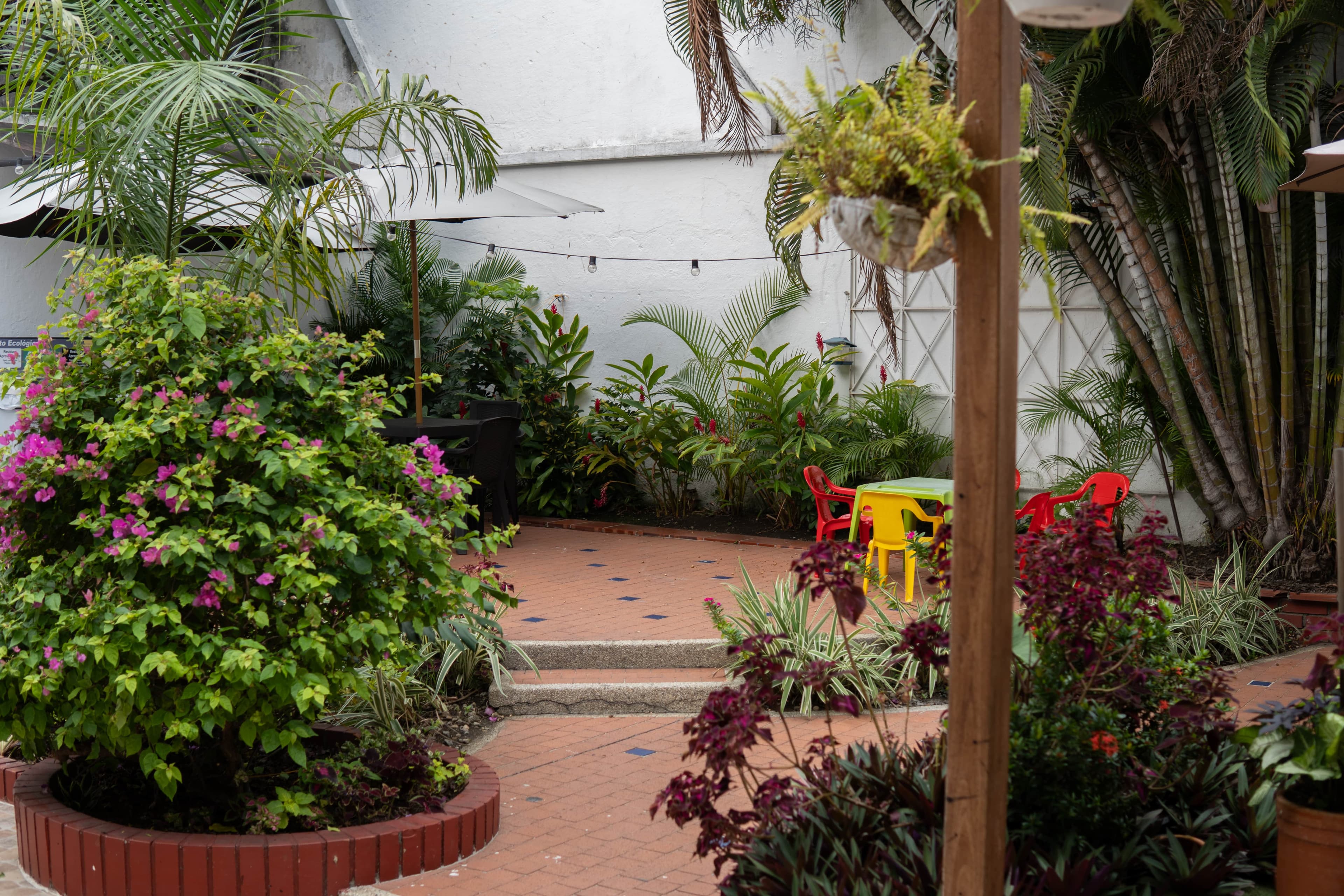 Salón principal de la Academia El Puente