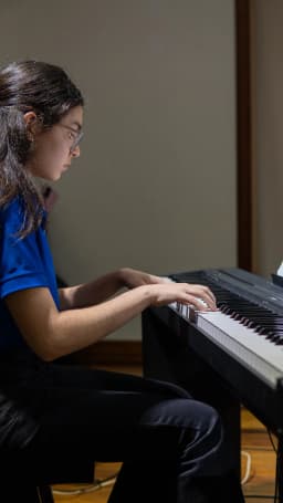 Estudiante de música 24